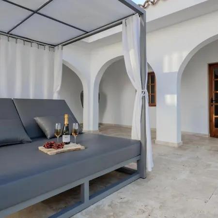 Aurea וילה טקורונטה